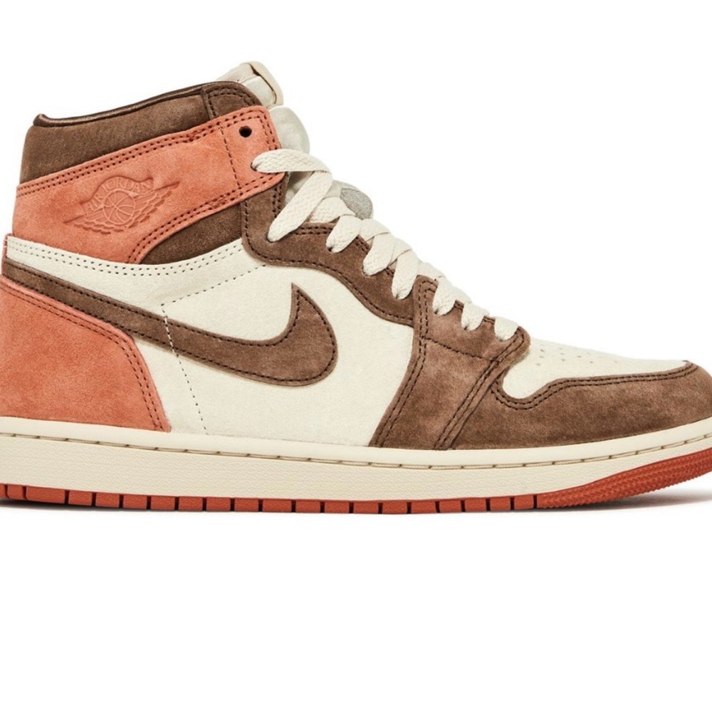 Air Jordan
Women’s JORDAN 1 RETRO HIGH OG 'DUSTED CLAY'